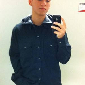 Meet your Posher, Ïsaiah